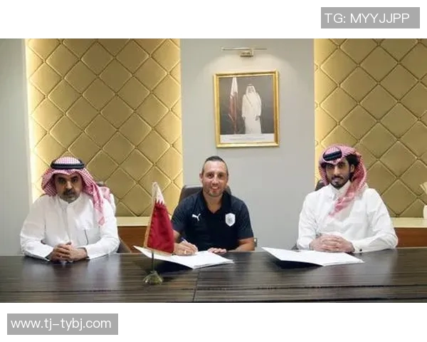 巴塞罗那官宣签下巴黎中场,为球队中场实力再添一员强援 巴塞罗那官宣签下巴黎中场,为球队中场实力再添一员强援