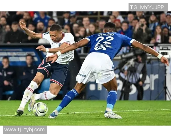 斯特堡主场迎战尼姆期待精彩对决双方争夺宝贵积分的激烈较量 斯特堡主场迎战尼姆期待精彩对决双方争夺宝贵积分的激烈较量