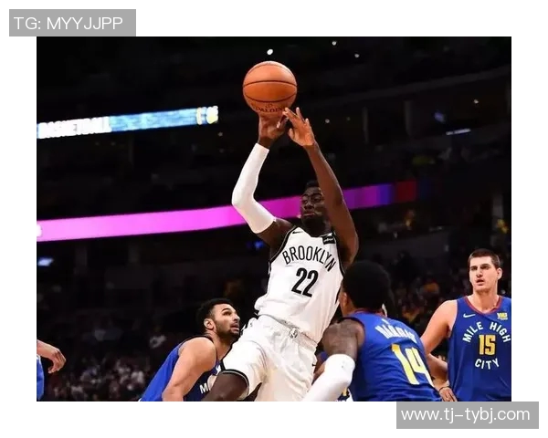 斯特拉与图尔的精彩对决分析及赛季表现回顾